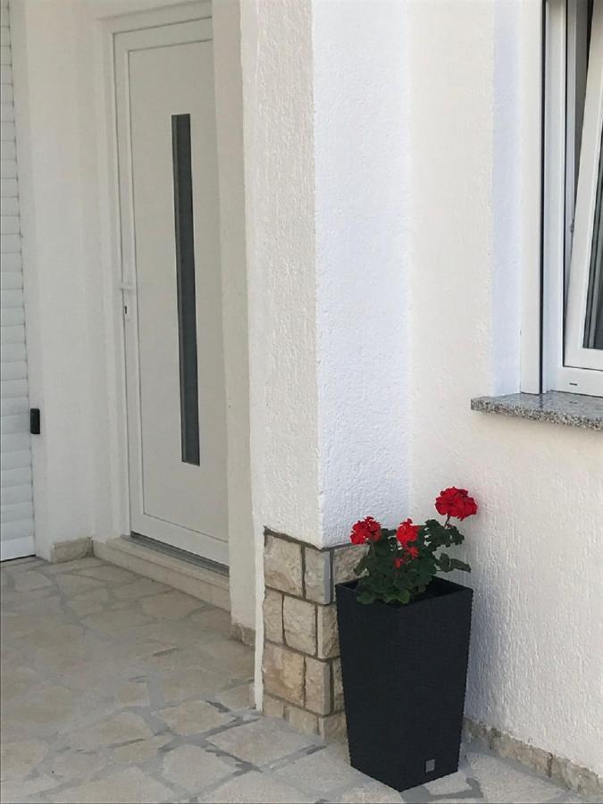 Apartman Irena 2 드라말리 외부 사진