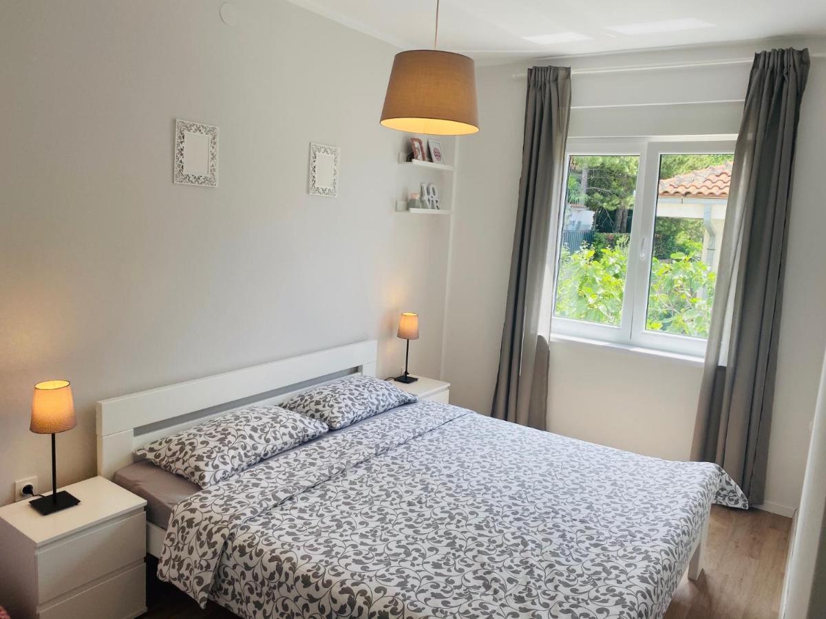 Apartman Irena 2 드라말리 외부 사진