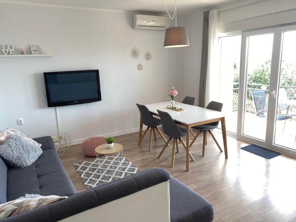 Apartman Irena 2 드라말리 외부 사진